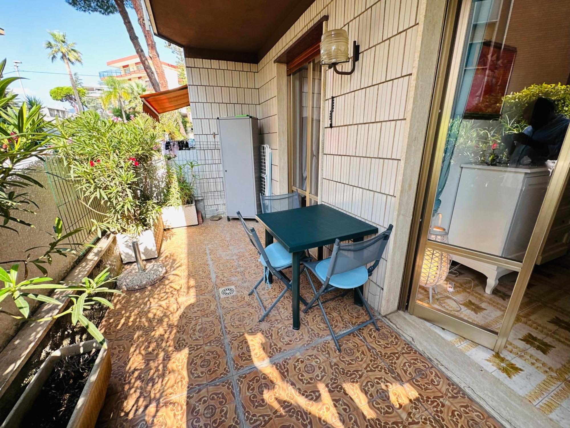 SUITE DUCA a Sanremo per 4 persone Giardino Vista Mare Gorgeous 1 bed flat with garden! Esterno foto