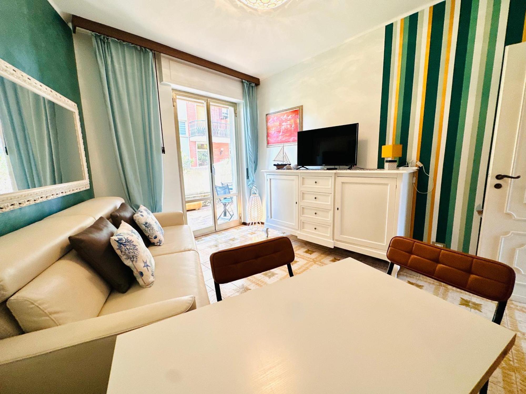 SUITE DUCA a Sanremo per 4 persone Giardino Vista Mare Gorgeous 1 bed flat with garden! Esterno foto